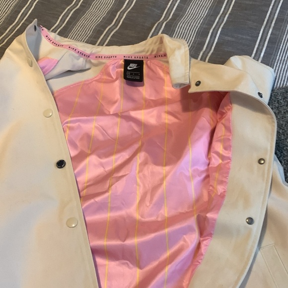 Nike jacket - Picture 10 of 10